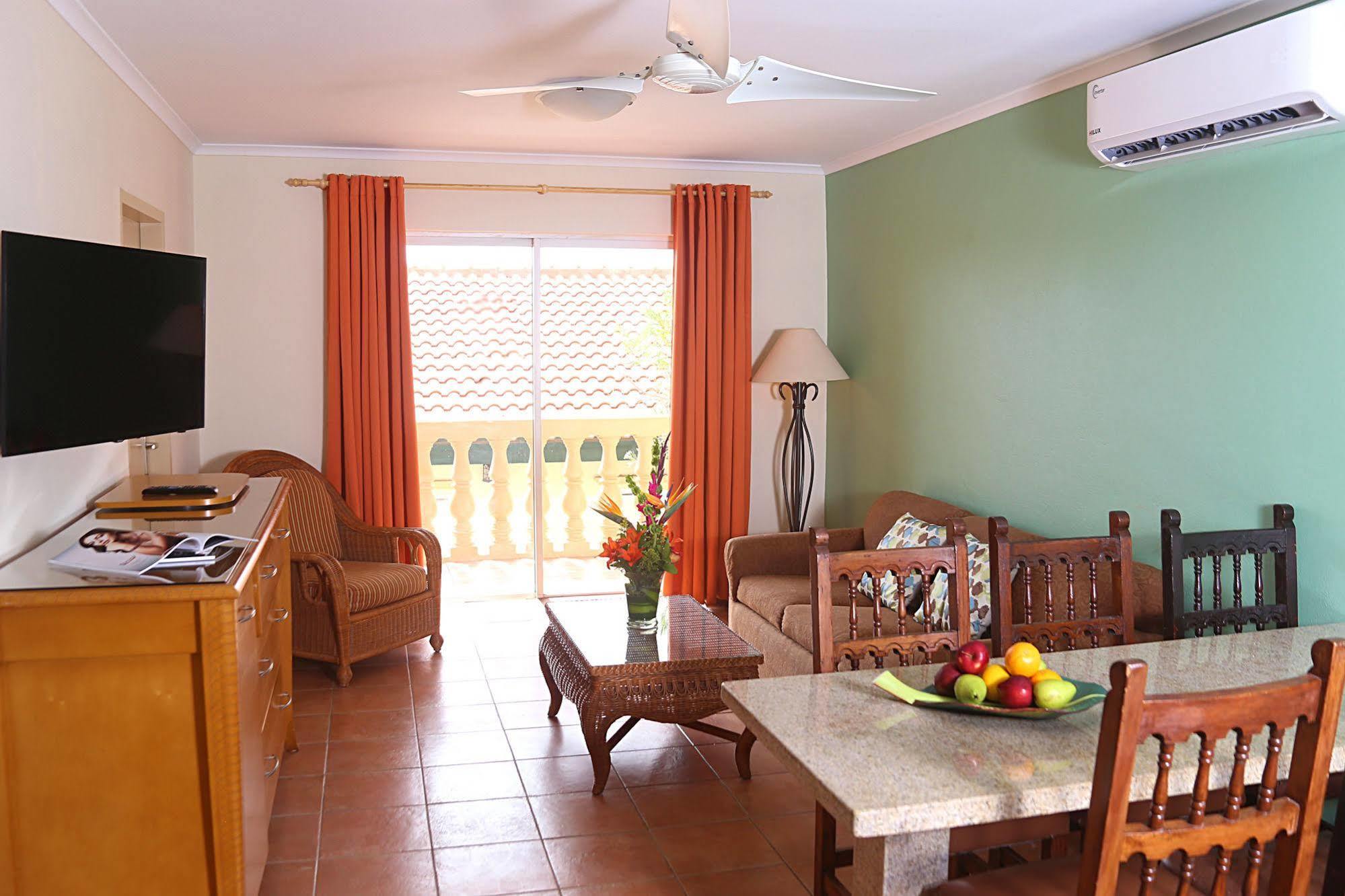 Punto Di Oro Apartments Resort Tanki Leendert Eksteriør billede